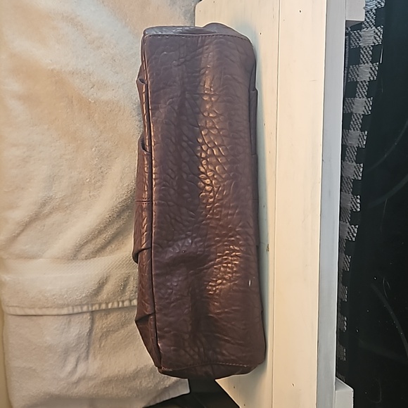 Jewell thirty-one Brown Plum snake embossed bag with removable shoulder strap - Picture 6 of 7